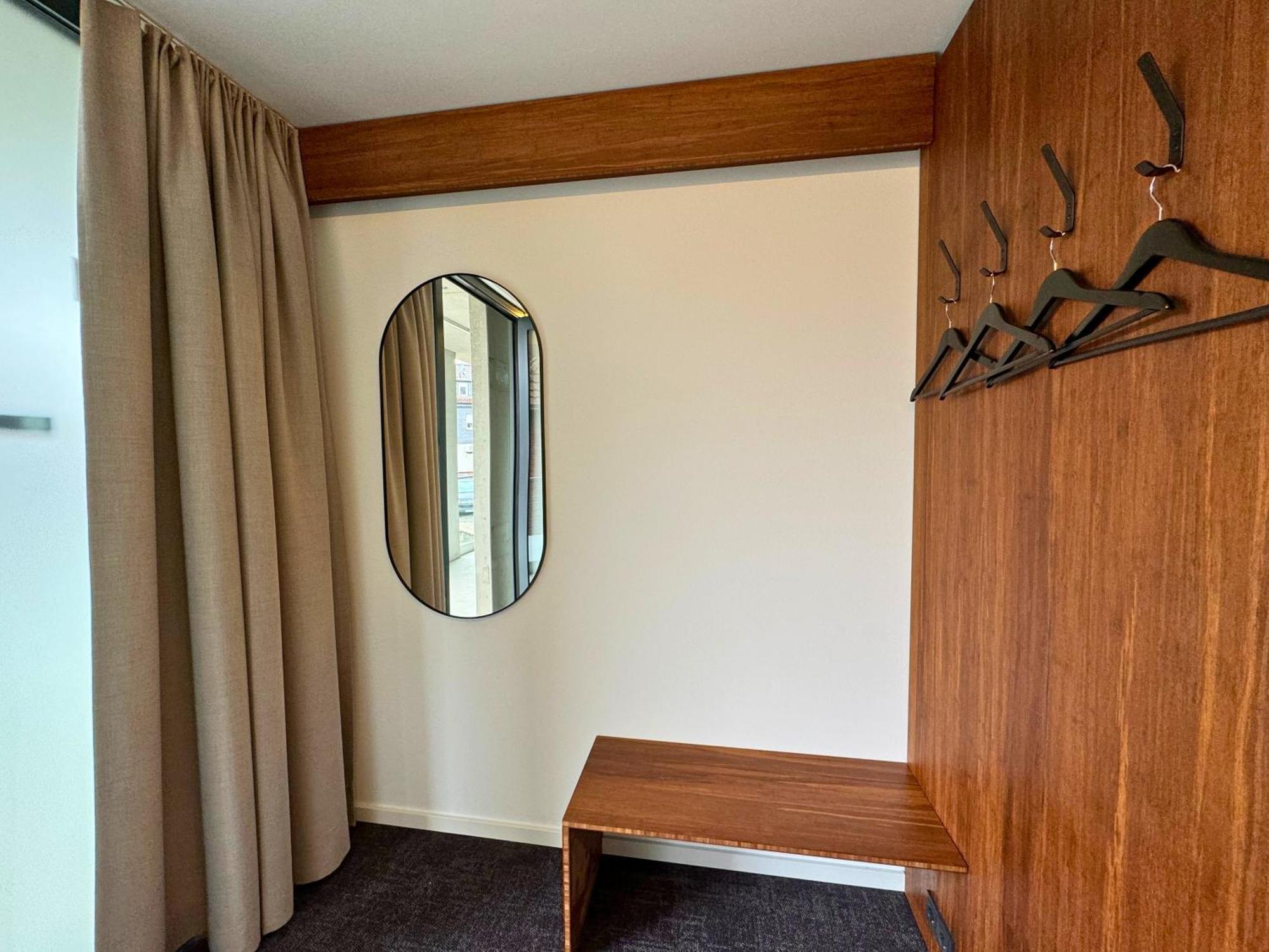 Tin Inn - Hueckelhoven - Das Hotel Aus Hochwertig Ausgebauten Ueberseecontainern Zewnętrze zdjęcie